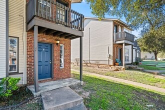 Building Photo - River Crossing ATX - Townhome - 2bd/2.5ba - W/D - Close to Downtown - $1395