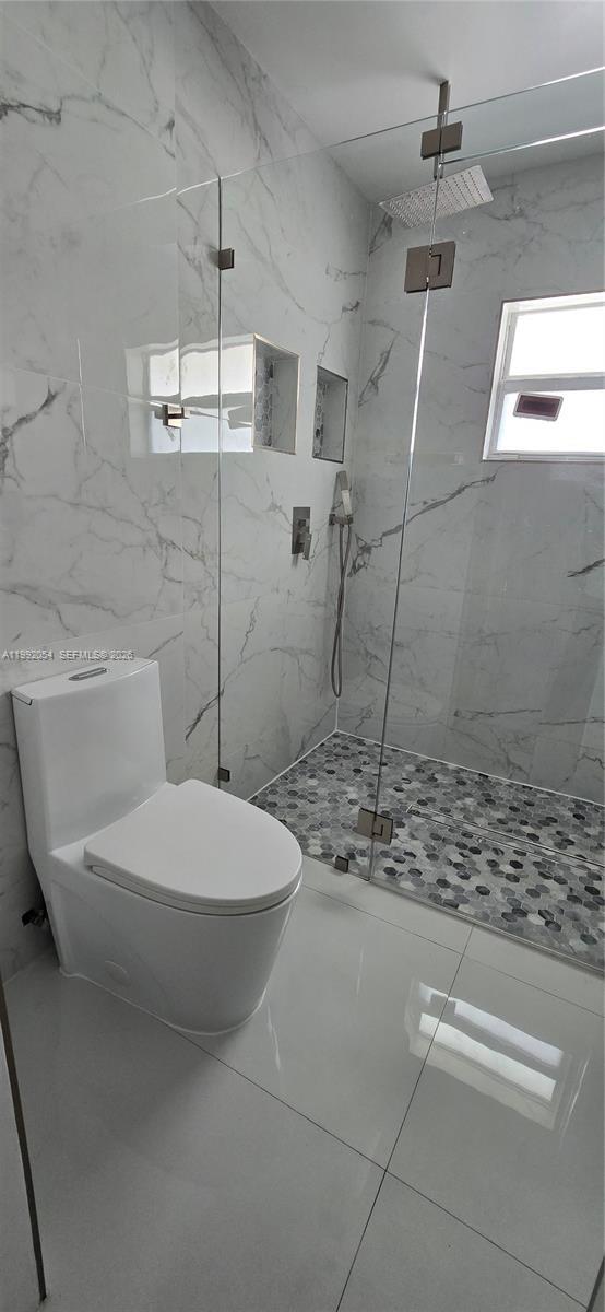 Building Photo - 1284 W 38th Pl