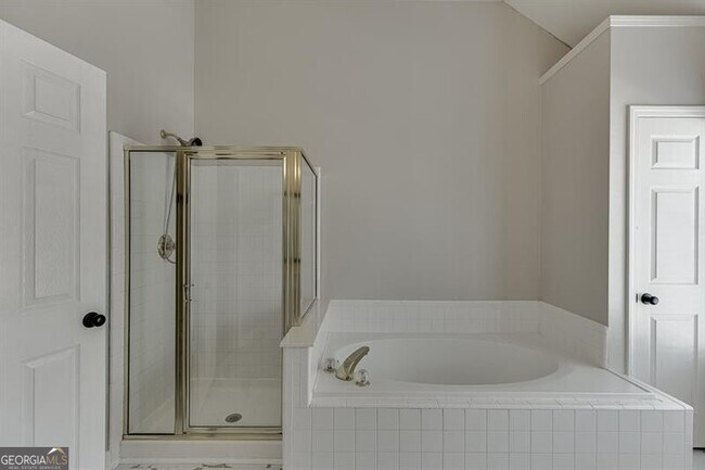Building Photo - 1795 Lake Heights Cir