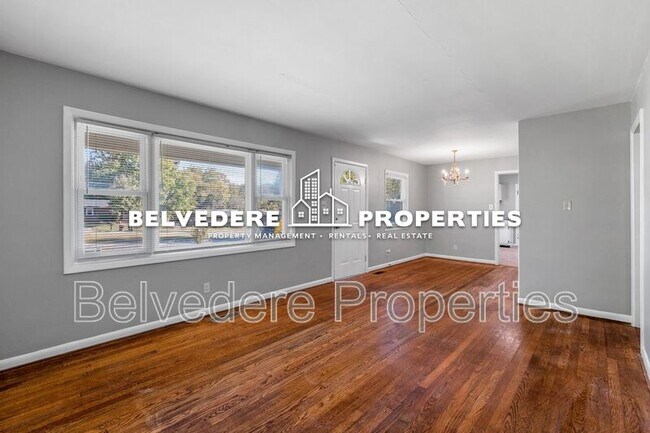 Building Photo - 504 Rosebriar Ct