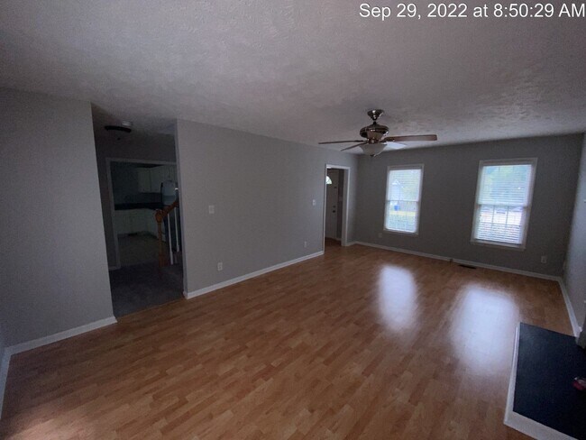 Building Photo - 5617 Middlefield Pl