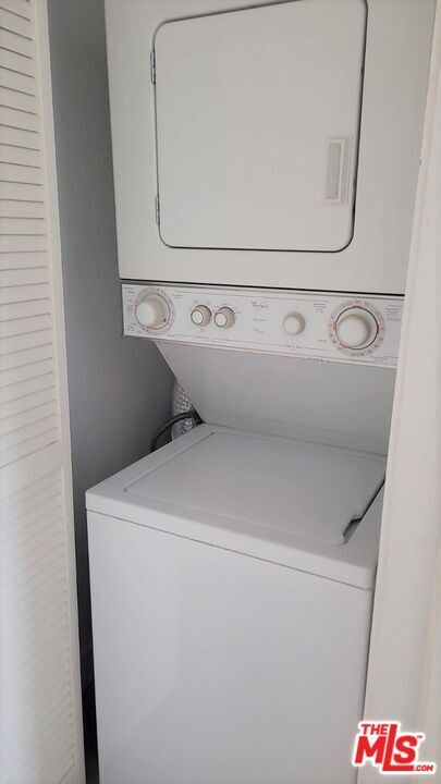 Building Photo - 1031 N Crescent Heights Blvd