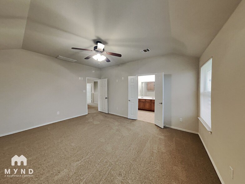 Building Photo - 13316 Marie Ln