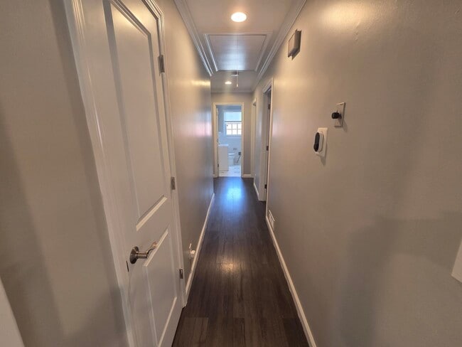 Building Photo - 4064 Cedar Knoll Dr