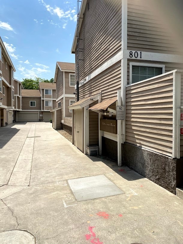 Building Photo - 801 Garfield Ave
