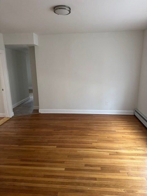 Building Photo - 109 Irving St