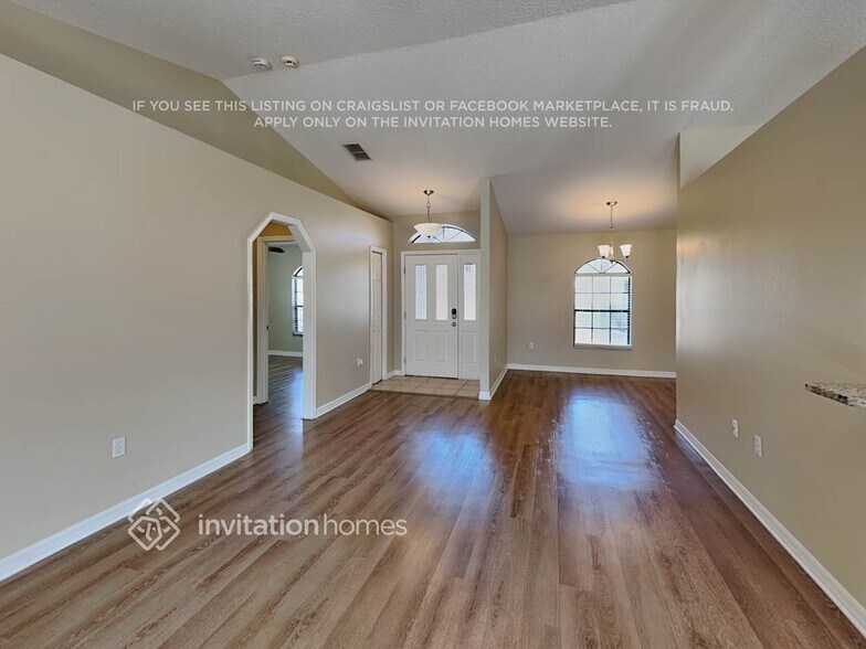 Building Photo - 2215 Deata Ct