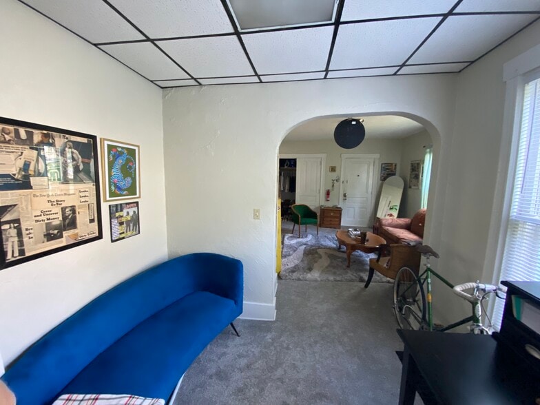 office/dining room/family room - 509 Oak St