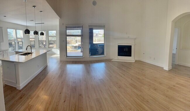 Building Photo - 23410 Bracino Lake Dr