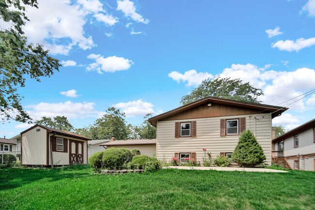 Building Photo - 15435 Orogrande Dr