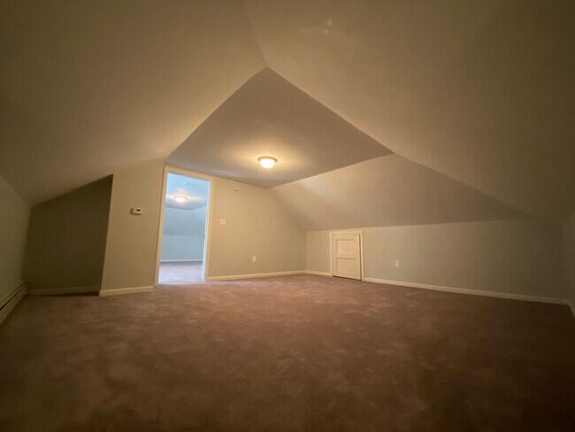 Building Photo - 24 Huxley Ave