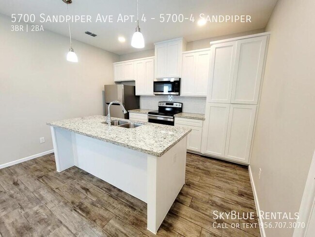Building Photo - 5700 Sandpiper Ave