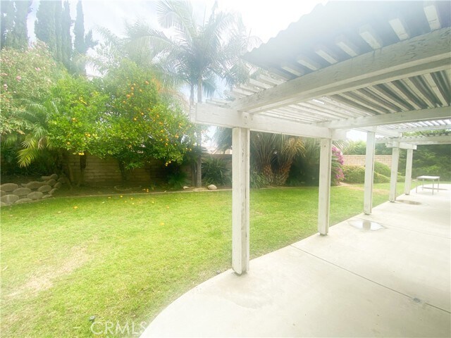 Building Photo - 20692 Cottonwood Rd