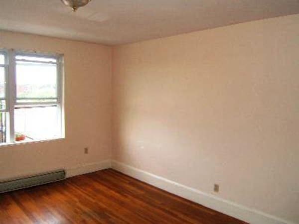 Building Photo - 388 Highland Ave