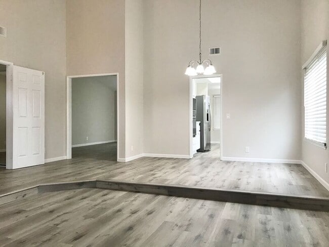 Building Photo - 28582 La Cumbre