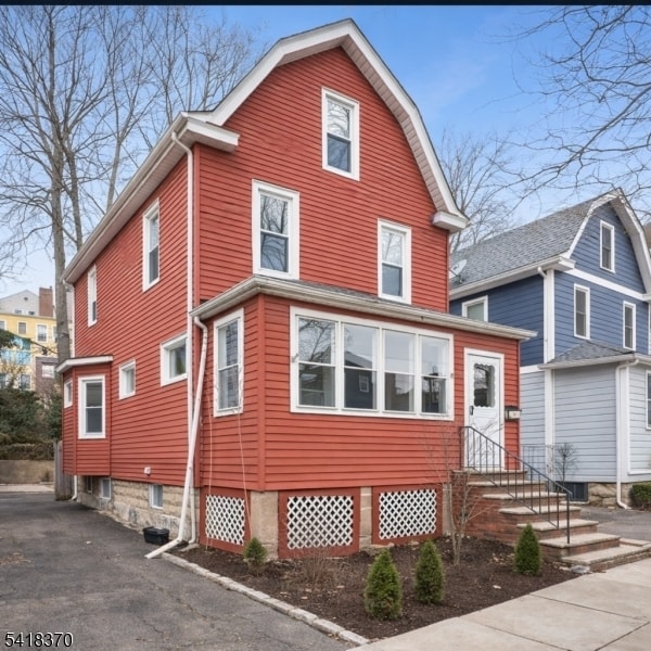 Building Photo - 32 Edgewood Rd