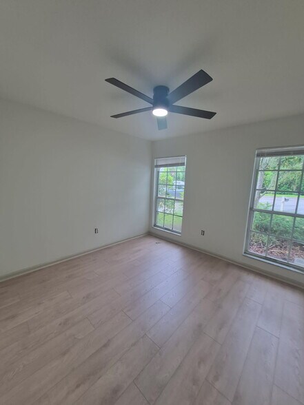 Building Photo - 3333 Keswick Ct