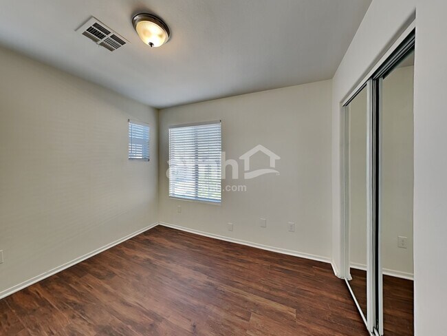 Building Photo - 8739 E Keats Ave