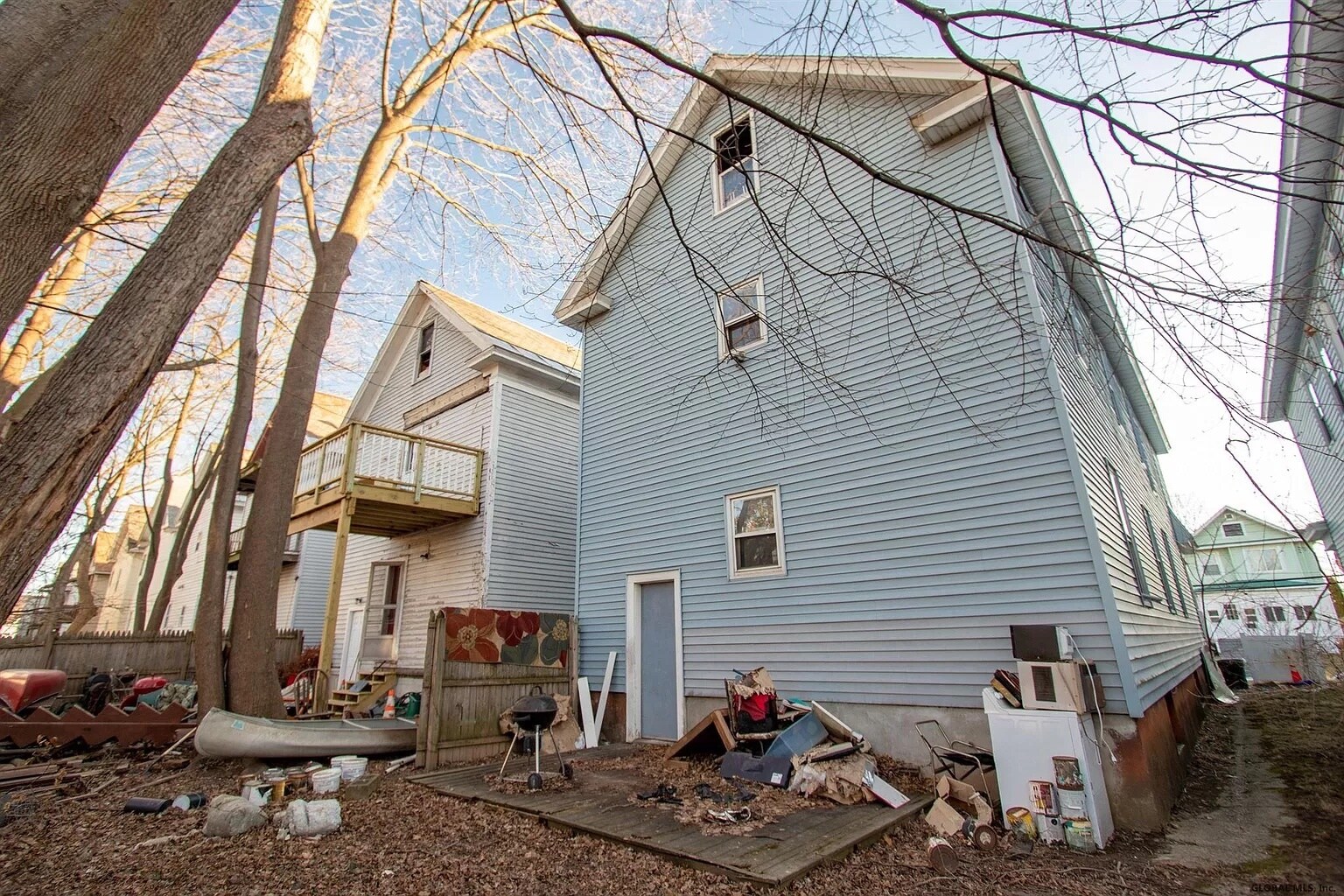 Building Photo - 823 Myrtle Ave