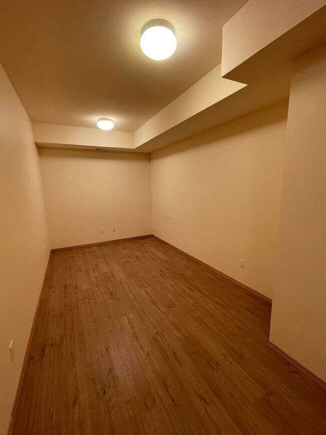 Building Photo - 2128 Freund St