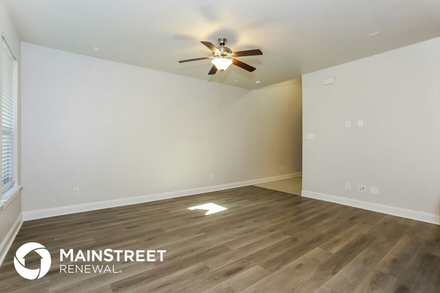 Building Photo - 1007 Brook Forest Ln