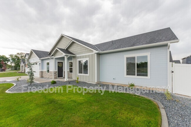 Building Photo - 2125 Oxon St