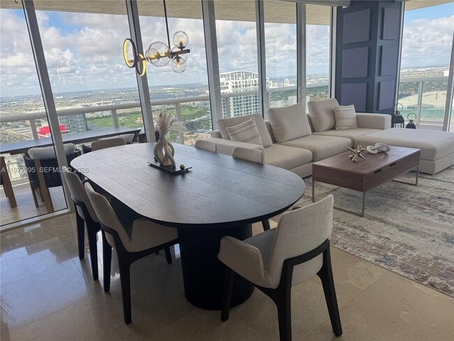 Building Photo - 1830 S Ocean Dr