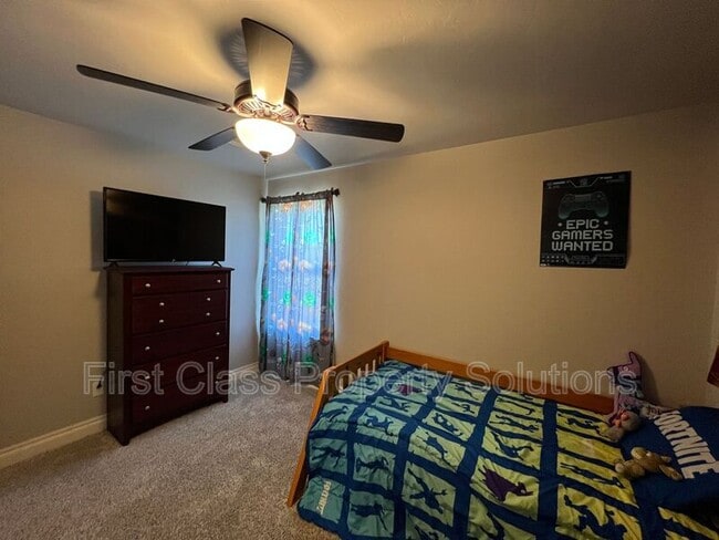 Building Photo - 3116 Drake Crest Dr
