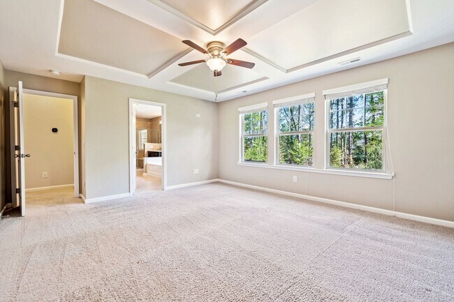 Building Photo - *Application PENDING* AVAILABLE IN MAY!  Stunning, like-new 4 bedroom, 4 bath home with large fen...