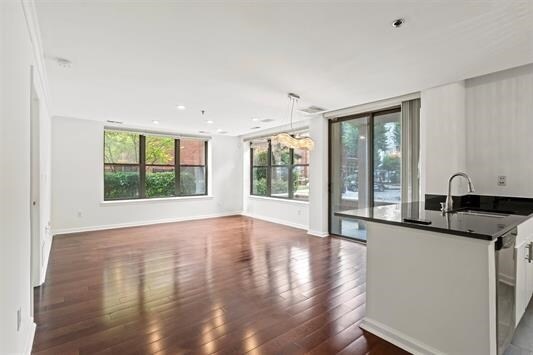 Building Photo - 24 Ave at Port Imperial