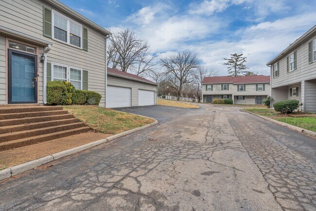 Building Photo - 2077 Nashboro Blvd