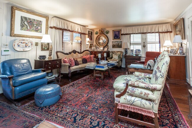 Building Photo - Historic Opelika Home - 108 N 9th St