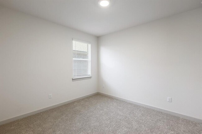 Building Photo - 1917 Centerline Ln