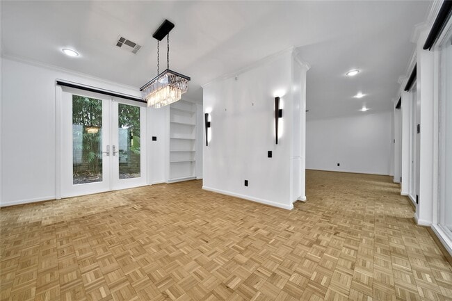 Building Photo - 33 River Hollow Ln