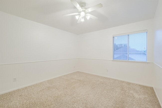 Building Photo - 15506 Anton Dr