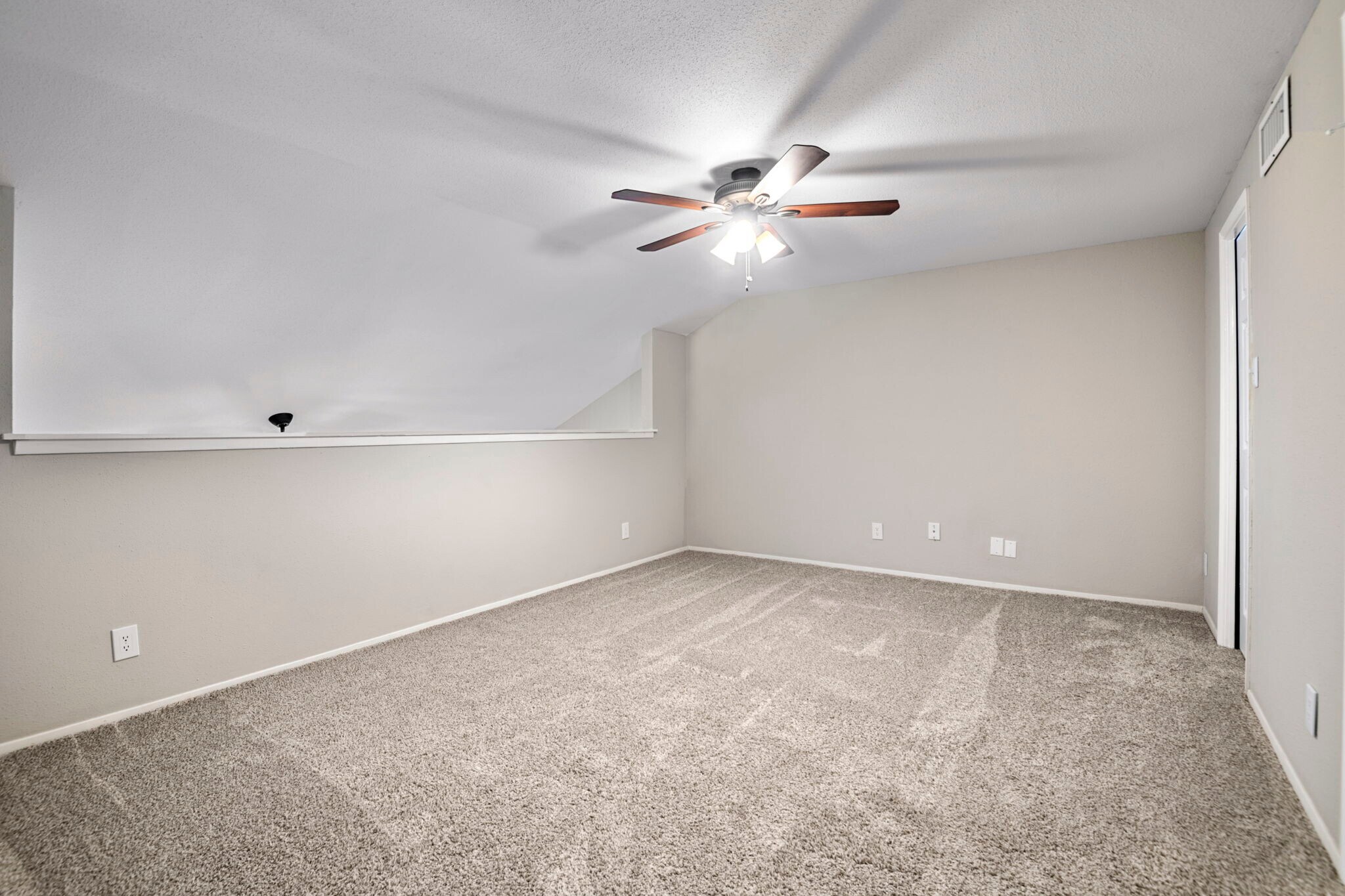 Building Photo - 14777 Wunderlich Dr