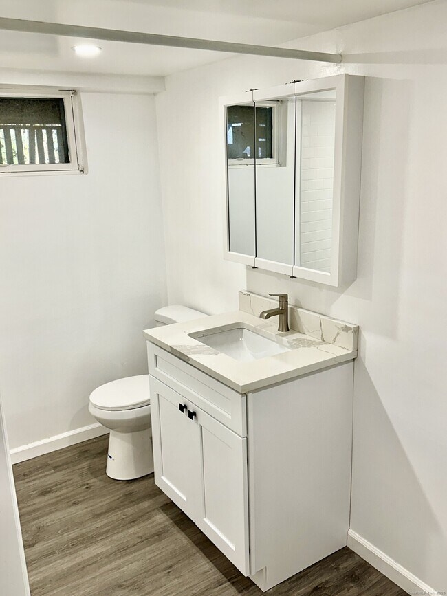 Building Photo - 12 Burgess Pl