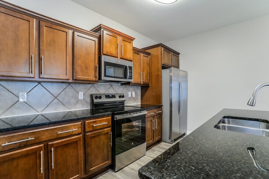 Building Photo - 1048 Joselynn Drive