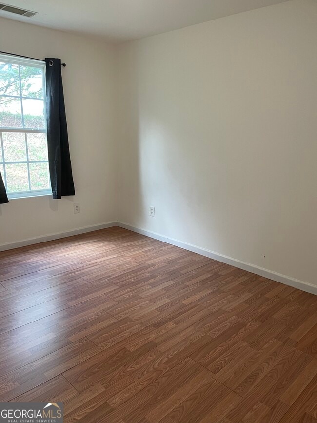 Building Photo - 155 Rock Crest Terrace