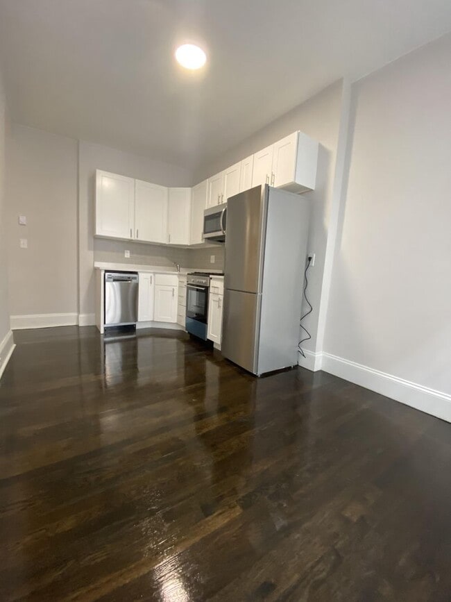 Building Photo - Luxury 2-Bedroom Apartment in Back Bay  – ...