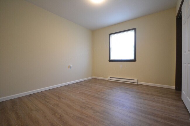 Building Photo - Cross Timbers Apartment