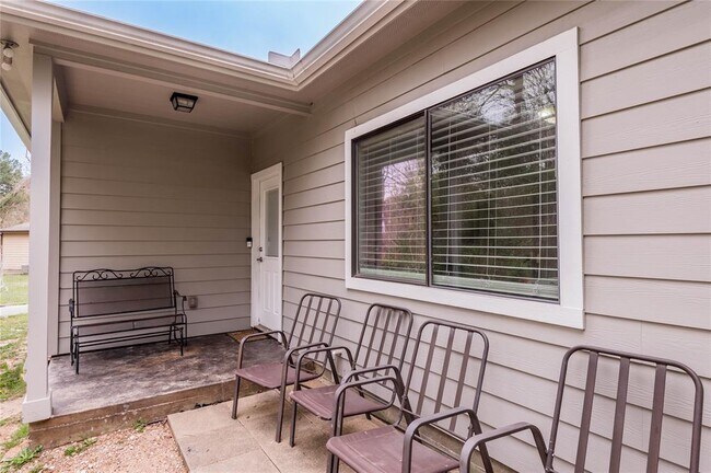 Building Photo - 3122 Molly-