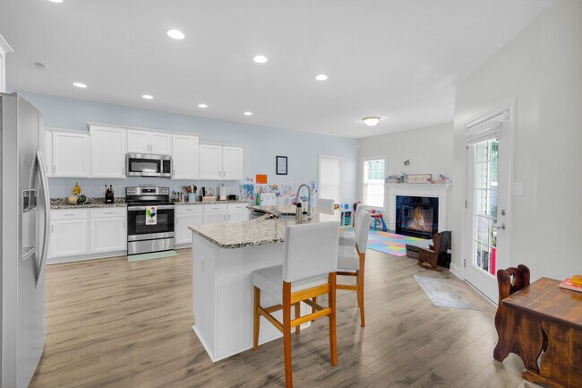 Building Photo - 630 Indigo Johnston Dr