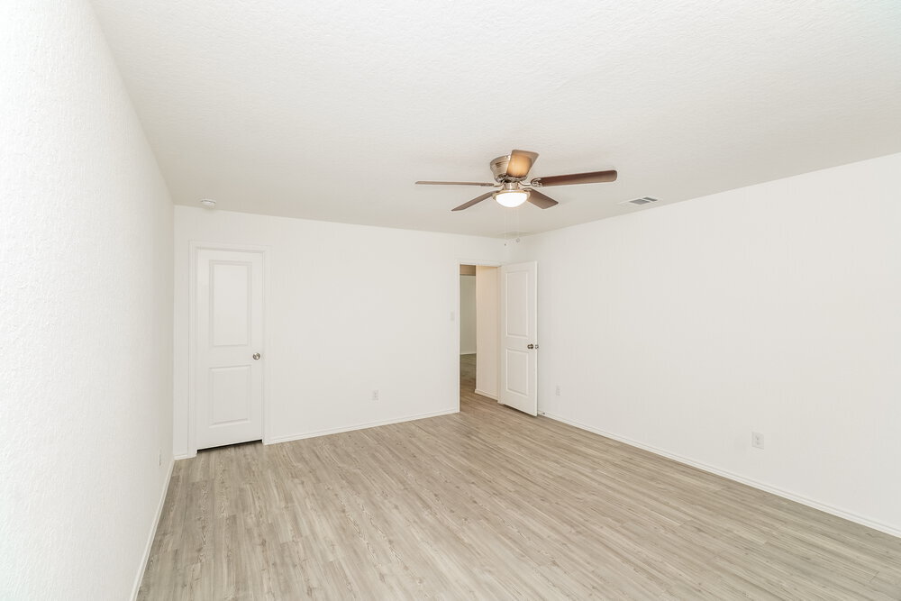Building Photo - 2441 Double Oak Dr