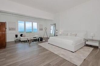 Building Photo - 2301 Collins Ave