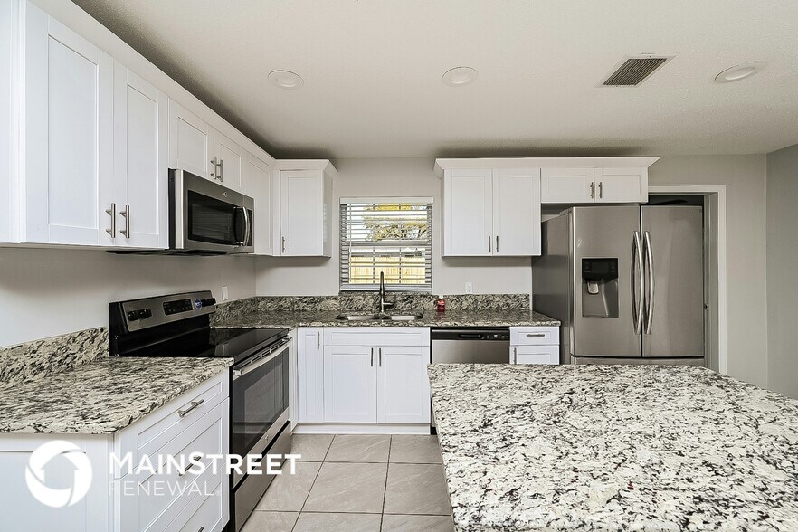 Building Photo - 9824 Richwood Ln