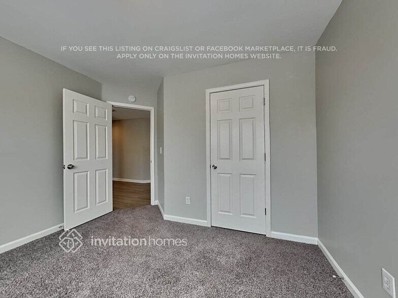 Building Photo - 323 Viceroy Curve