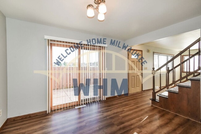 Building Photo - W170S7397 Parkland Dr