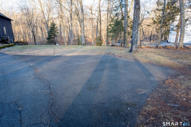 Building Photo - 215 Old Newtown Rd