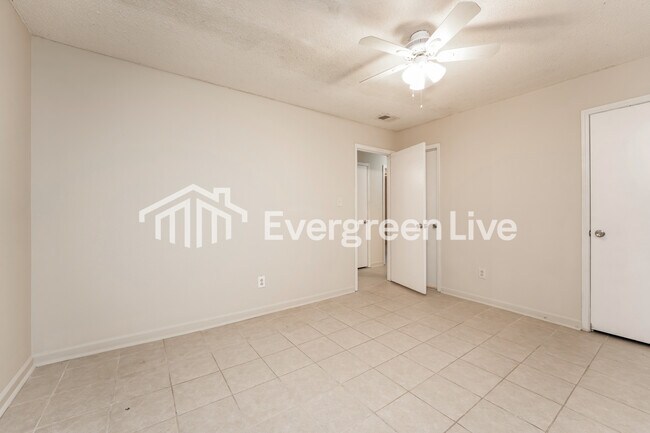 Building Photo - 5355 Bleckley Ct
